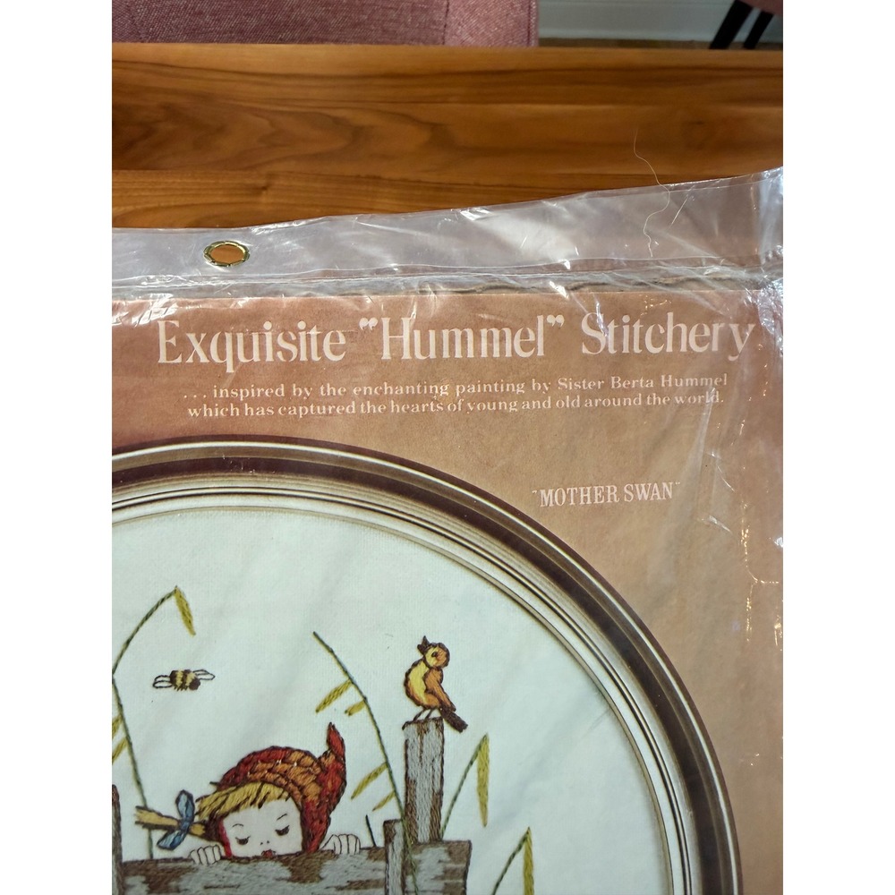 VTG Paragon Mother Swan Hummel Crewel Stitchery Kit 12in 0571 Hummel Art - Picture 5 of 7